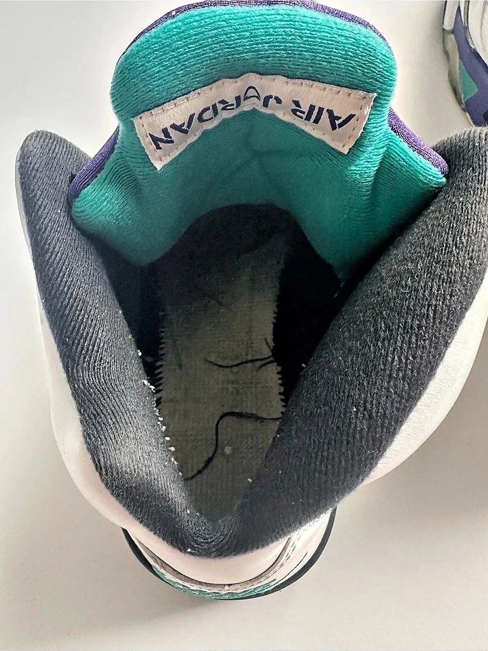 Air Jordan 5 Retro 'Grape' Sneakers White & Purple
